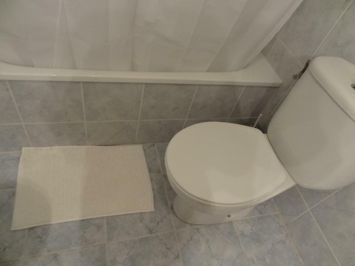 Apartamento Oroblanc Playa La Concha Apartment โอโรเปซาเดลมาร์ ภายนอก รูปภาพ
