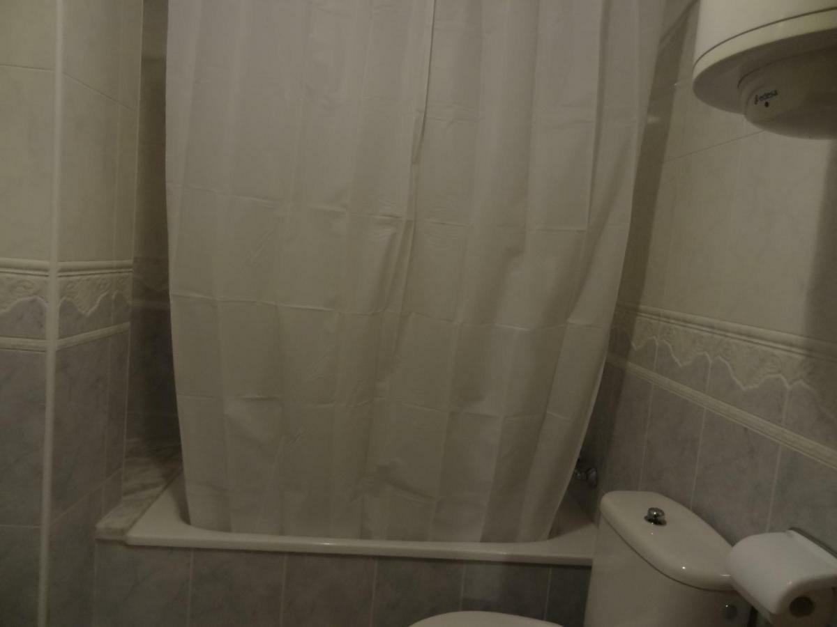 Apartamento Oroblanc Playa La Concha Apartment โอโรเปซาเดลมาร์ ภายนอก รูปภาพ