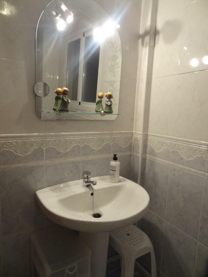 Apartamento Oroblanc Playa La Concha Apartment โอโรเปซาเดลมาร์ ภายนอก รูปภาพ
