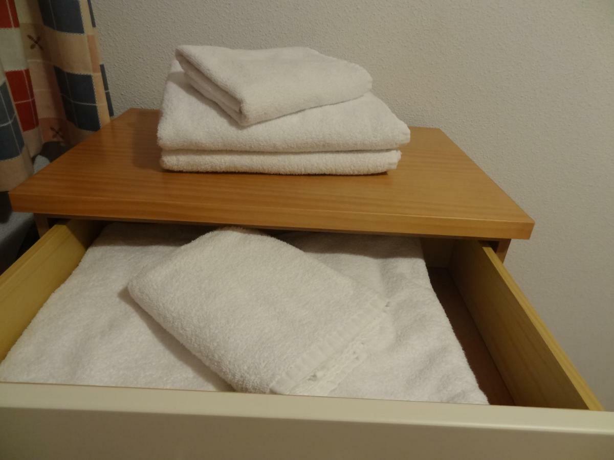 Apartamento Oroblanc Playa La Concha Apartment โอโรเปซาเดลมาร์ ภายนอก รูปภาพ