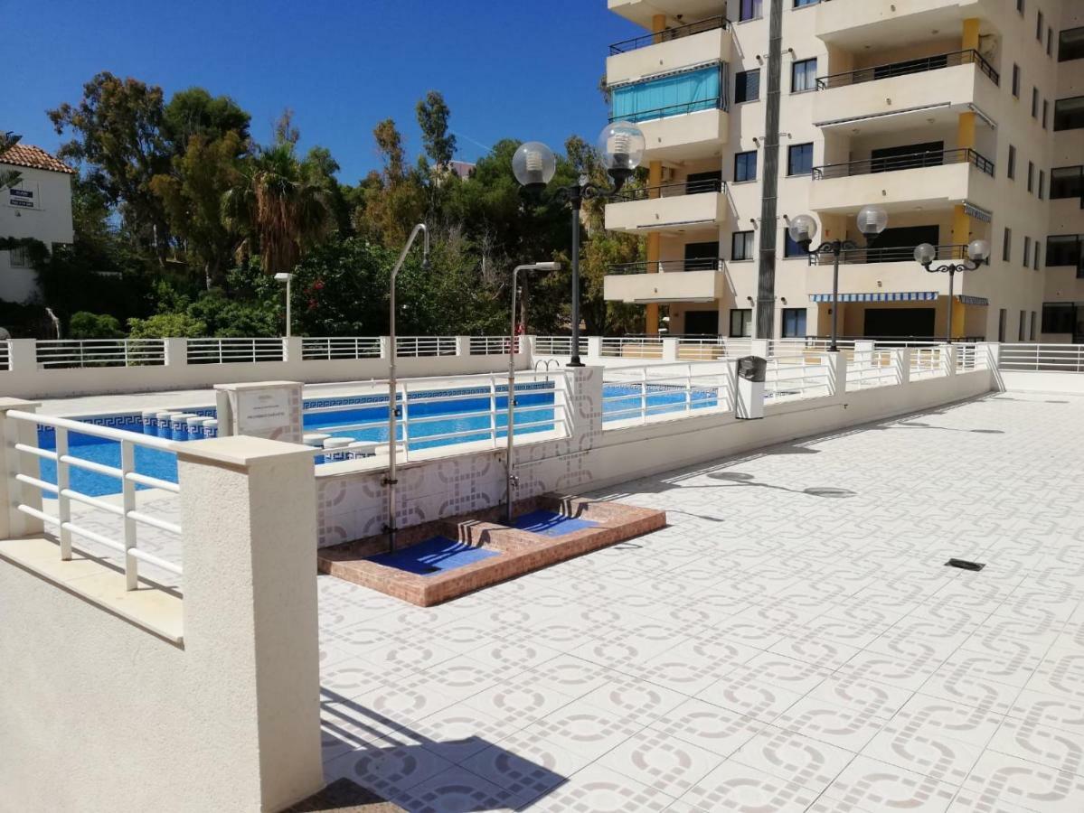 Apartamento Oroblanc Playa La Concha Apartment โอโรเปซาเดลมาร์ ภายนอก รูปภาพ